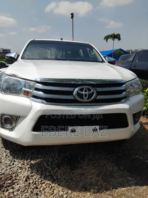Toyota Hilux Revo Single Cab Petrol 2.7 RWD 2021 White