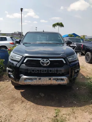 Toyota Hilux Revo Double Cab Petrol 2.7 RWD 2021 Black