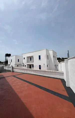 4bdrm Duplex in Onikoko Close, Agodi for rent