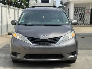 Toyota Sienna LE 7 Passenger 2012 Gray