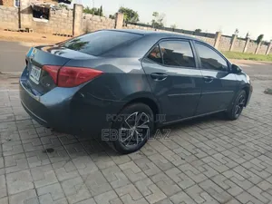Toyota Corolla 2015 Gray