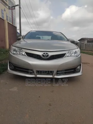 Toyota Camry L 4dr Sedan (2.5L 4cyl 6A) 2014 Gold