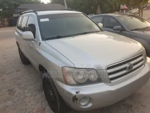 Toyota Highlander 2004 Silver