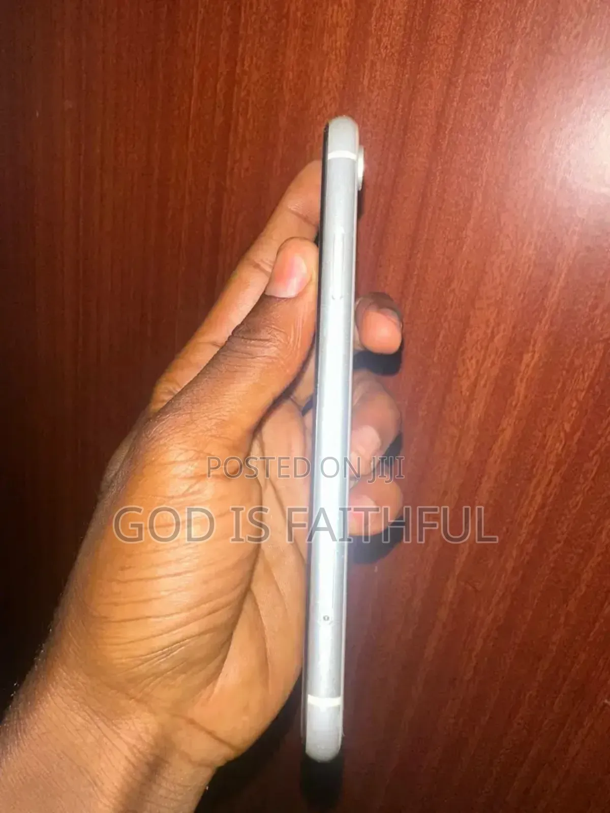 Apple iPhone XR 64 GB White