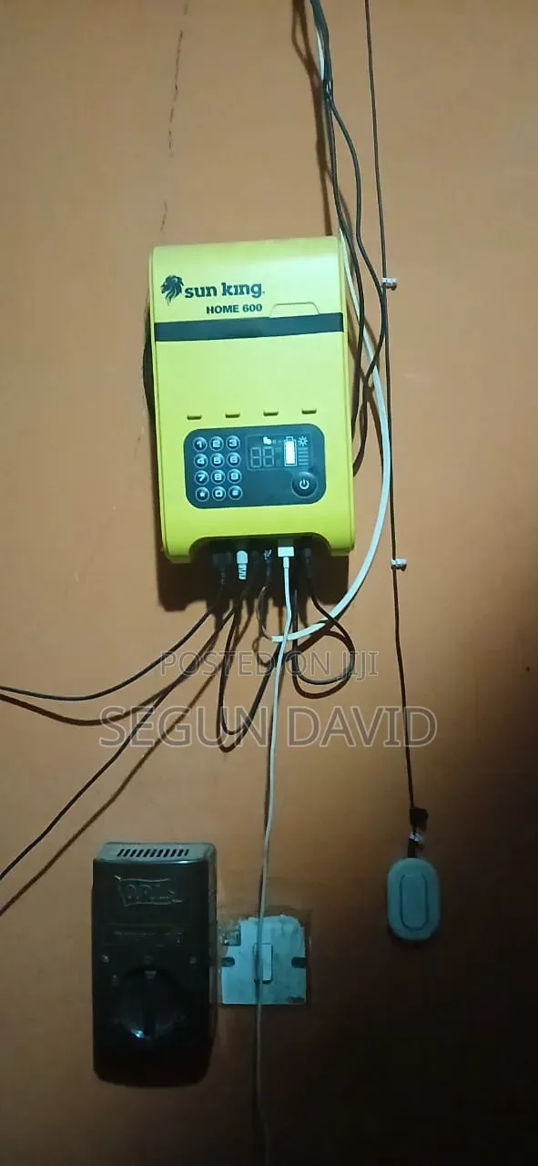 Sunking Solar Package Plus Tv, 5 Lights and Standing Fan