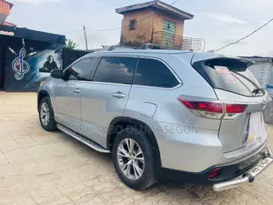 Toyota Highlander 2016 Silver