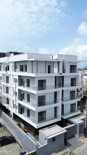 3bdrm Apartment in Lekki Phase 1 for sale