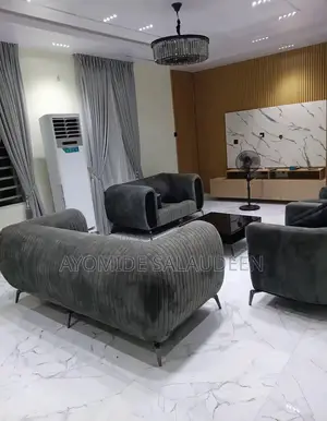 Set of Chair Available