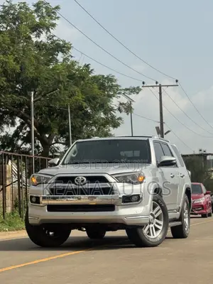 Toyota 4-Runner Limited 4x4 2018 Silver