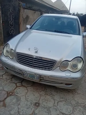Mercedes-Benz C200 2003 Silver