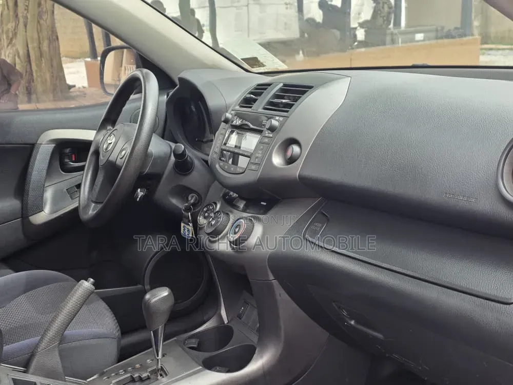 Toyota RAV4 2012 Gray