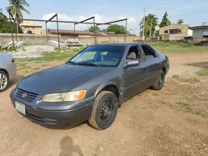 Toyota Camry Automatic 1999 Black