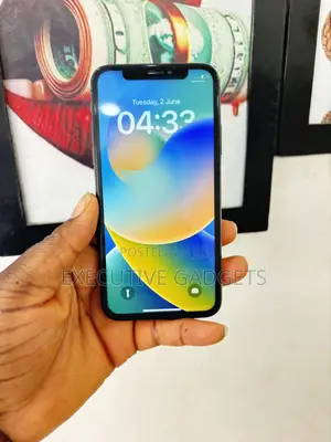 Apple iPhone X 64 GB Black