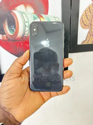 Apple iPhone X 64 GB Black