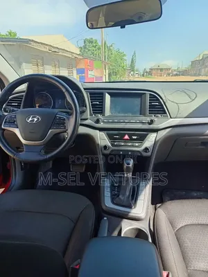 Hyundai Elantra 2014 Red