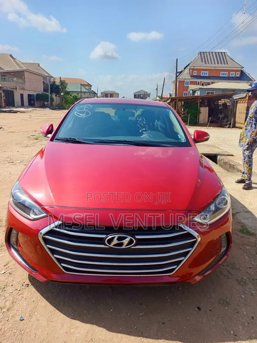 Hyundai Elantra 2014 Red
