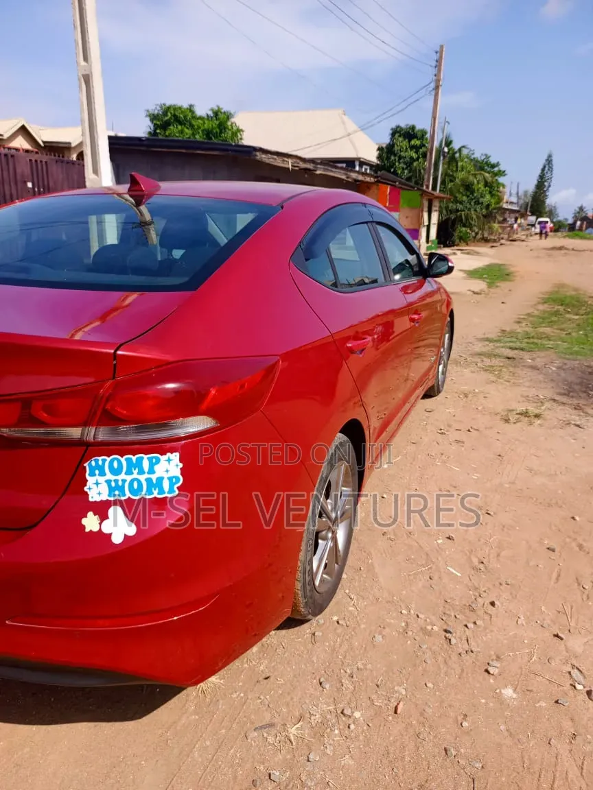 Hyundai Elantra 2014 Red