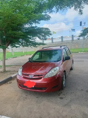 Toyota Sienna LE 2008 Red