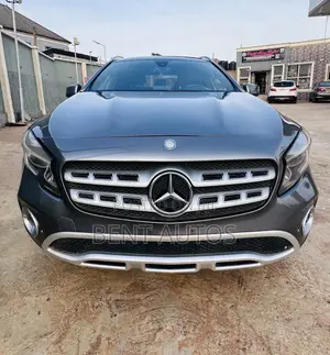 Mercedes-Benz GLA 250 2018 Gray