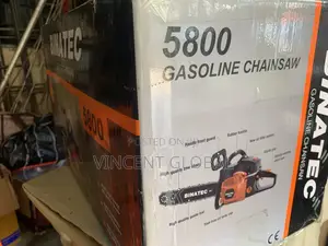 Binatec Gasoline Chainsaw