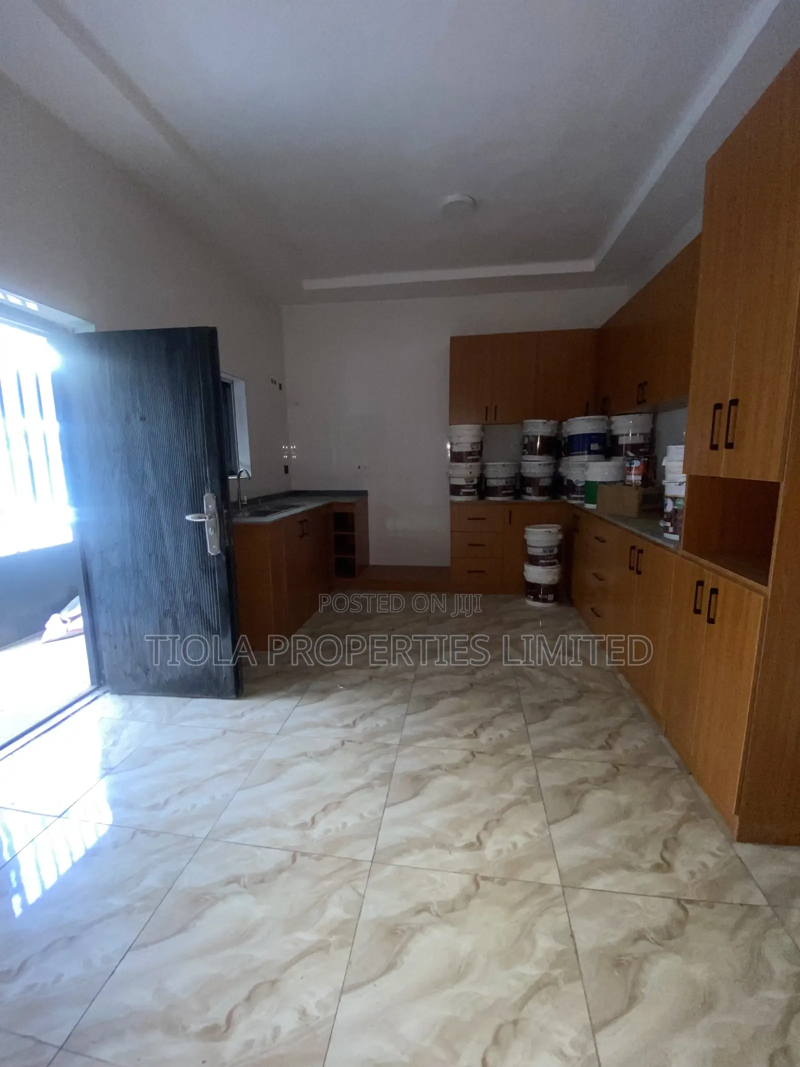 4bdrm Duplex in Oilspring Estate, Sabon Lugbe for rent