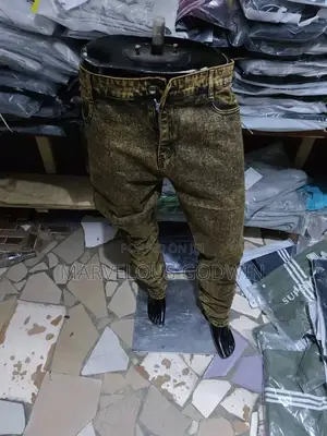 Men Stock Jeans