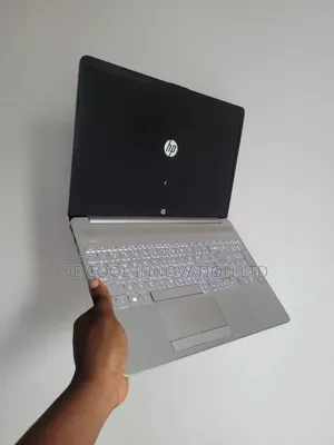 Laptop HP 255 G8 8GB AMD Ryzen SSD 256GB