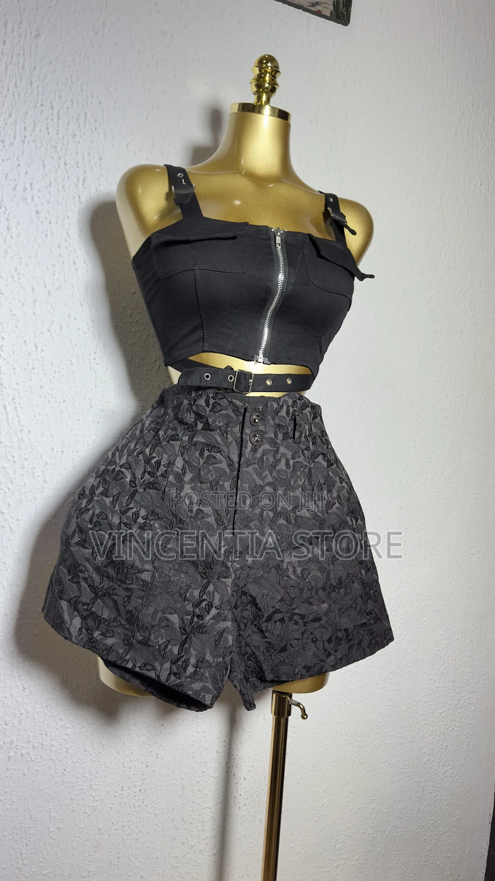 Tailored Short and Top