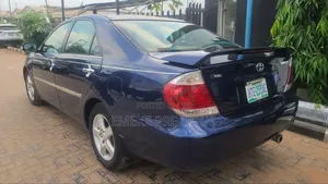 Toyota Camry LE 4dr Sedan (2.4L 4cyl 5A) 2006 Blue