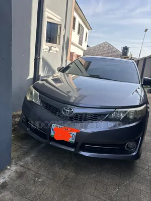 Toyota Camry 2013 Gray