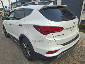 Hyundai Santa Fe SE Ultimate AWD 2017 White