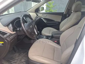 Hyundai Santa Fe SE Ultimate AWD 2017 White