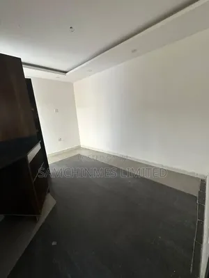 1bdrm Apartment in Lekki Phase 1 for rent