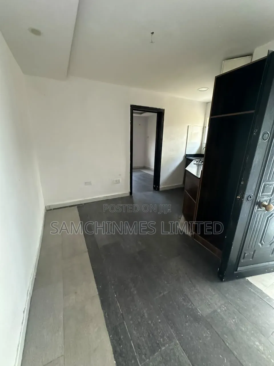 1bdrm Apartment in Lekki Phase 1 for rent