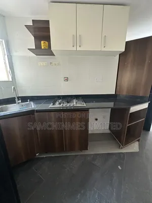 1bdrm Apartment in Lekki Phase 1 for rent