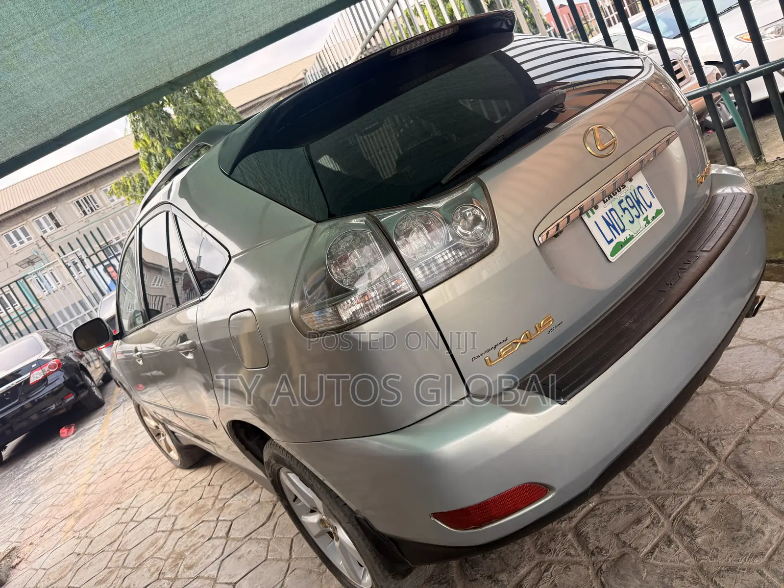 Lexus RX 330 2005 Gray