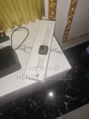 Apple Smart Watch Series 6
