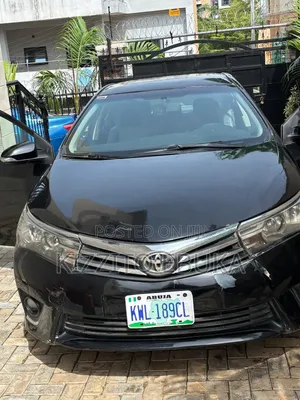 Toyota Corolla 2014 Black