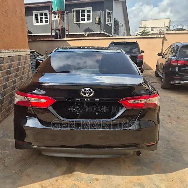 Toyota Camry 2018 Black