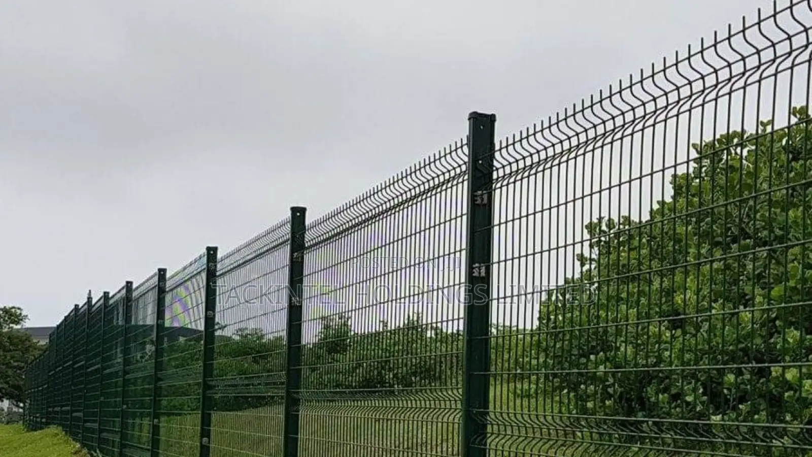 Perimeter Security Fence With 10ft Length