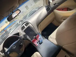 Lexus ES 350 2010 Red