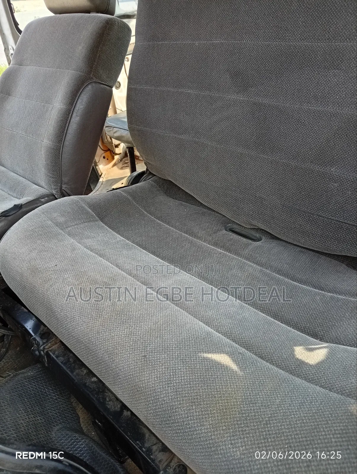 Mitsubishi L300 2004 White