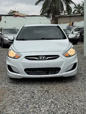 Hyundai Accent Sport Hatchback 2016 White