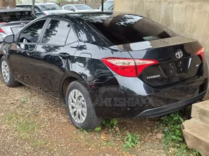 Toyota Corolla LE 4dr Sedan (1.8L 4cyl CVT) 2017 Black
