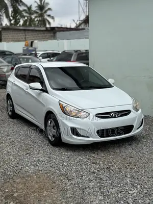 Hyundai Accent Sport Hatchback 2016 White