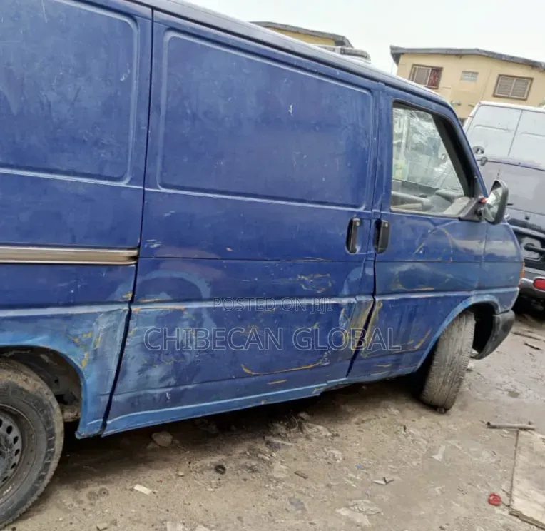 Volkswagen Transporter 2003 Blue