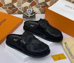 Louis Vuitton Half Quality Shoe