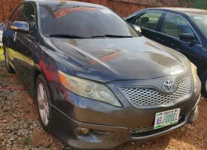 Toyota Camry SE 4dr Sedan (2.4L 4cyl 5A) 2009 Gray