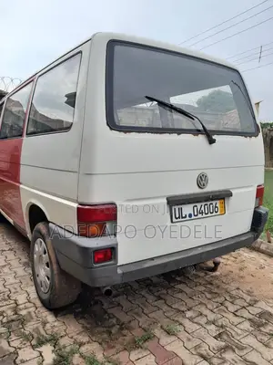 Volkswagen Transporter 1991 White