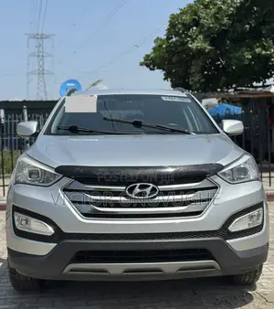 Hyundai Santa Fe Limited 4dr SUV (3.3L 6cyl 6A) 2015 Silver